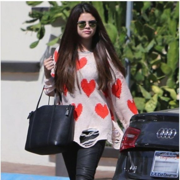 NEW! WILDFOX WHITE LABEL 'All Over Love' Lennon Sweater in PINK / RED HE… - Picture 1 of 14